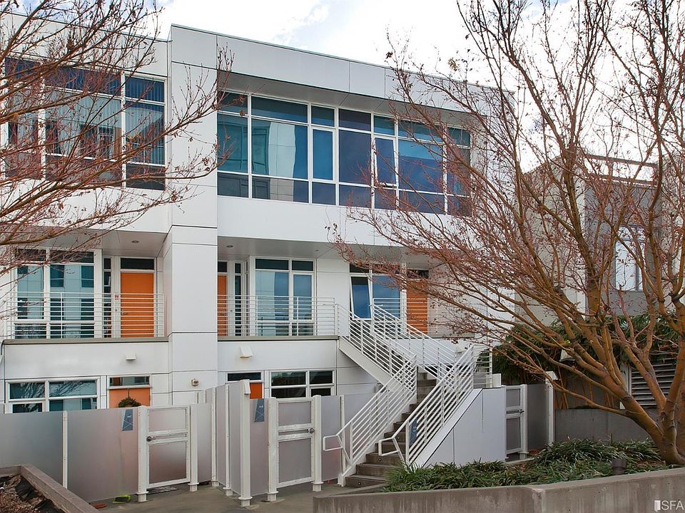 1st image of 300 Berry St Unit 448