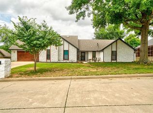 1708 Autumn Ln, Shawnee, OK 74804