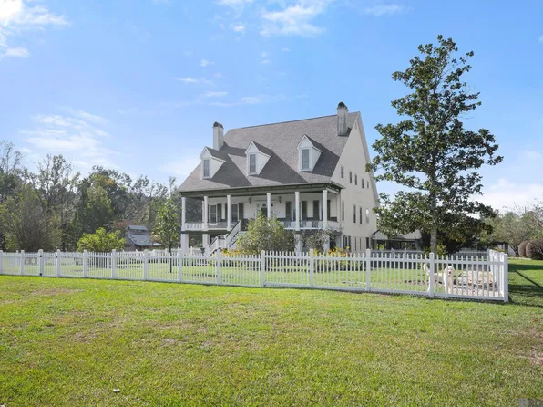 185 Glover Cemetery Rd, Pine Grove, LA 70453