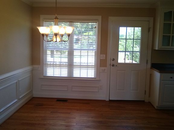 4th image of 6452 Enfield Ct