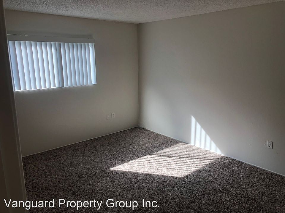 2nd image of 850 N Hillside St #1