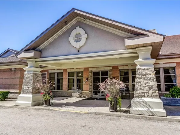 100 Burloak Dr #1301, Burlington, ON L7L 6P6