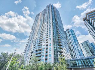 215 Fort York Blvd #217, Toronto, ON M5V 4A2