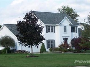 10388 Golden Ridge Dr, Wadsworth, OH 44281