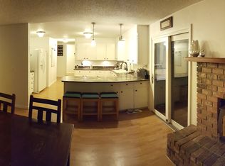 334 68th St, Springfield, OR 97478