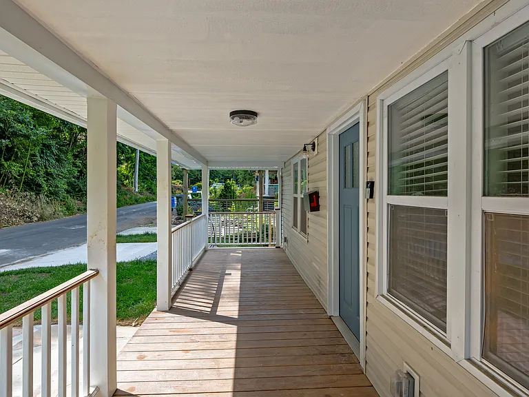 42 Forsythe St — Photo 4