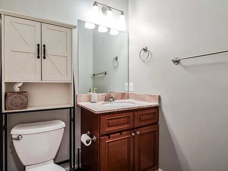 821 Madison St NW — Photo 25