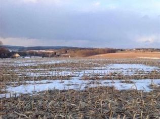 317 Utz Dr, Hanover, PA 17331