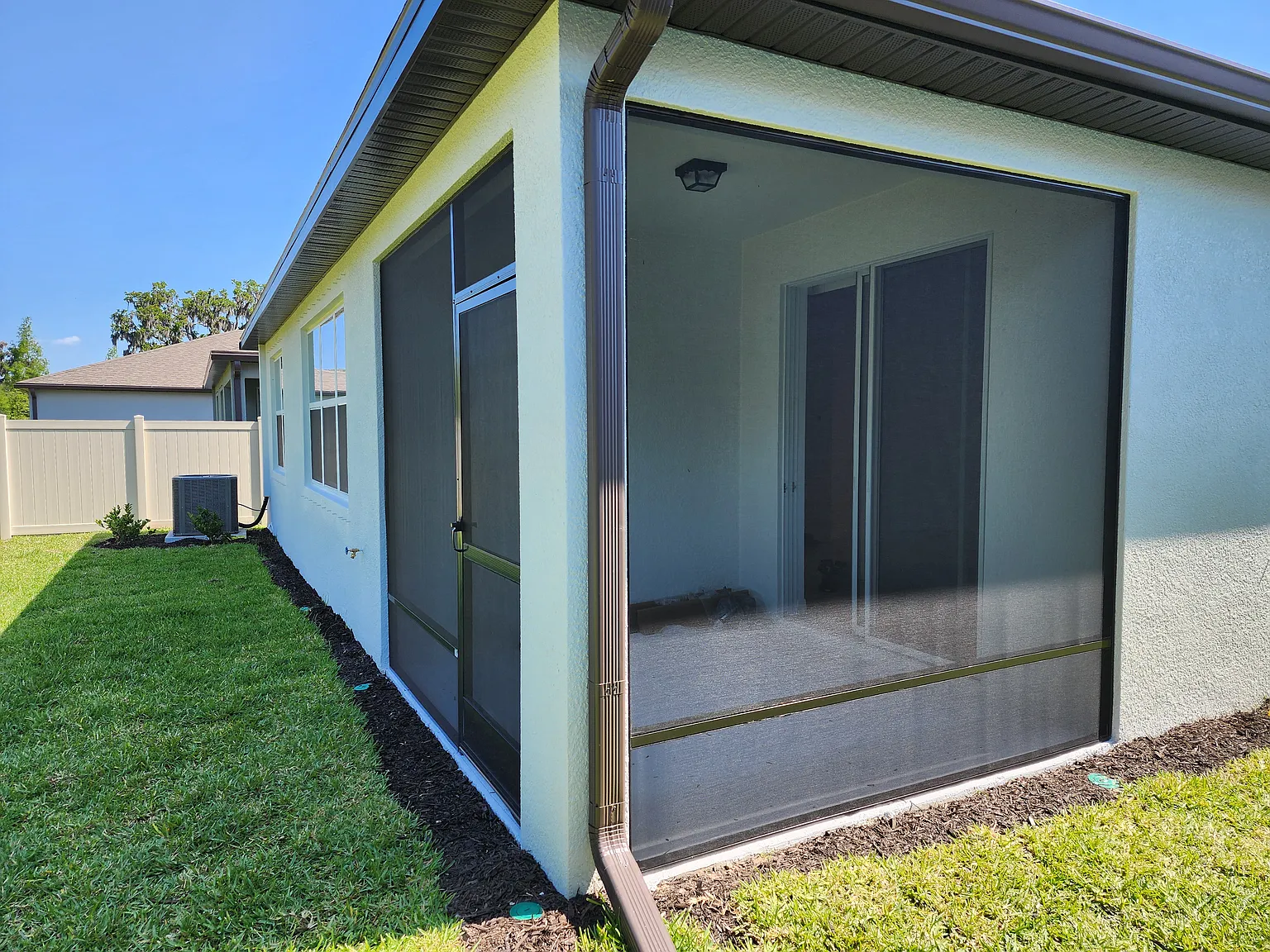 4 bed, 1844 sqft, $2,850 — Photo 3