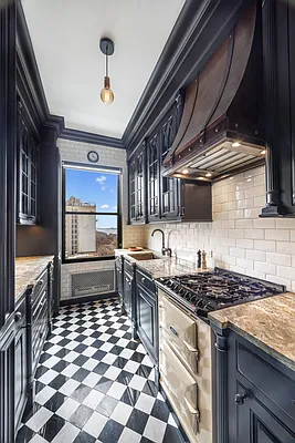 Sold by Magnetic | media 6