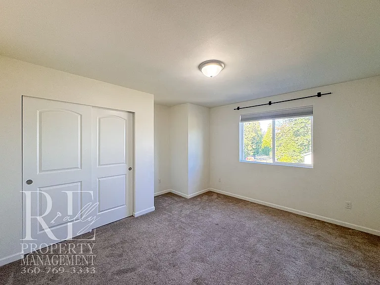 4250 SE Horsehead Way — Photo 8