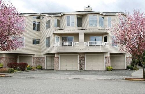 Front of Edmonds Park Townhome