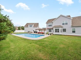 805 Carousel Ct, Clarksville, TN 37043