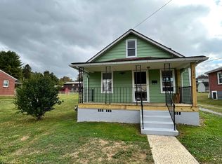 106 Orchard St, Elkins, WV 26241