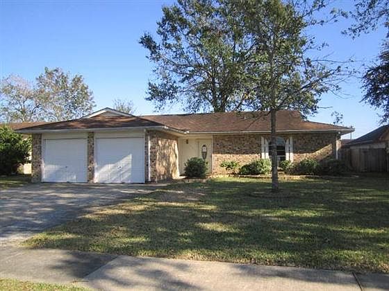 2nd image of 1744 Greenwood Dr