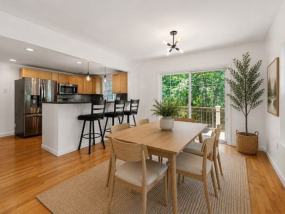4th image of 30 Turtle Brook Rd #1