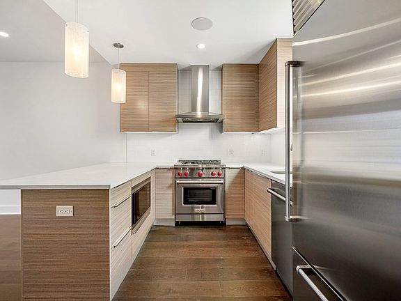 2nd image of 14 W Broadway Unit 604