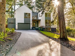 2912 Wembley Park Rd, Lake Oswego, OR 97034