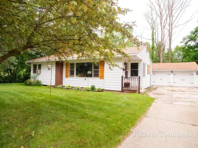203 Harper Dr NW, Sparta, MI, 49345
