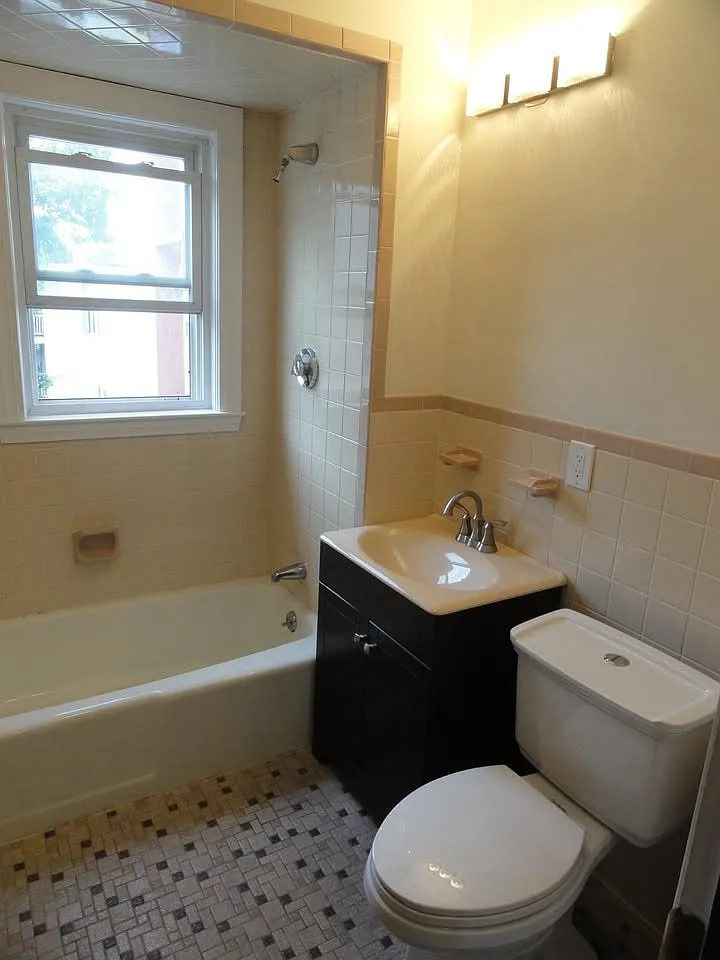 4 bed, 1300 sqft, $1,175 — Photo 3