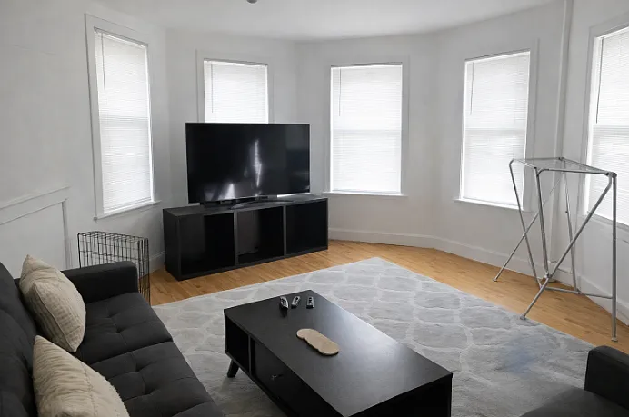 10 Parker Hill Ave #1A — Photo 1