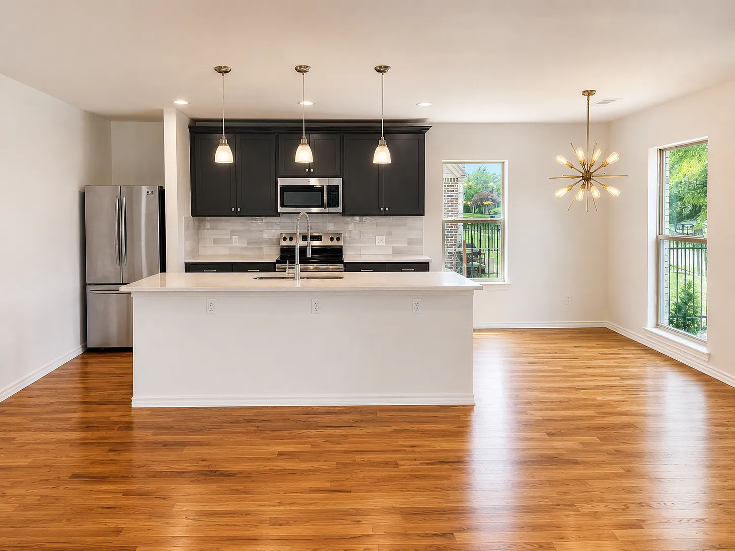 1038 Galloway Ave — Photo 3