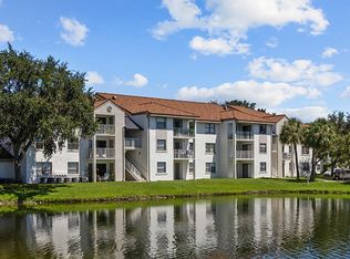 La Vue at Emerald Pointe Apartments, Hollywood, FL 33021