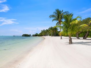 141 Cortez Dr, Lower Matecumbe Key, FL 33036