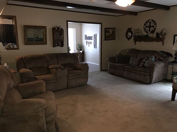 4th image of 110 Larkspur St