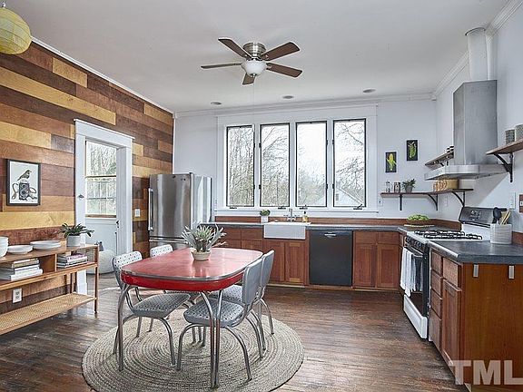 4th image of 117 Sunset Cir