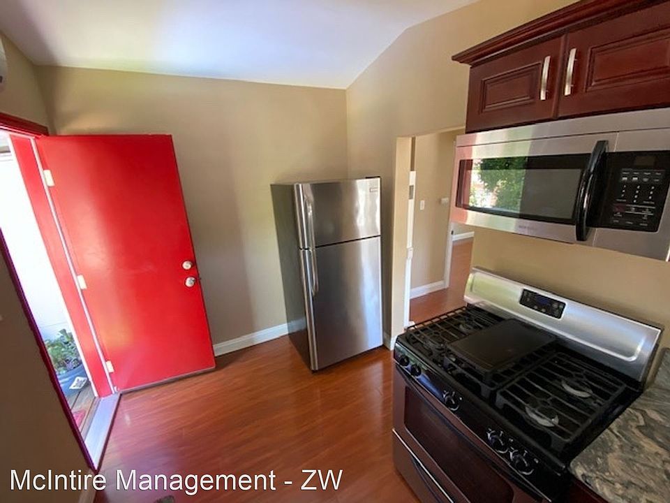 1st image of 493 1/2 Toolen Pl