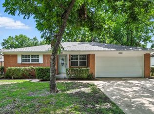 8620 Triton Ln, Dallas, TX 75227