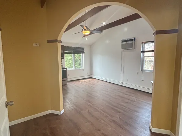 (undisclosed Address), East Meadow, NY 11554