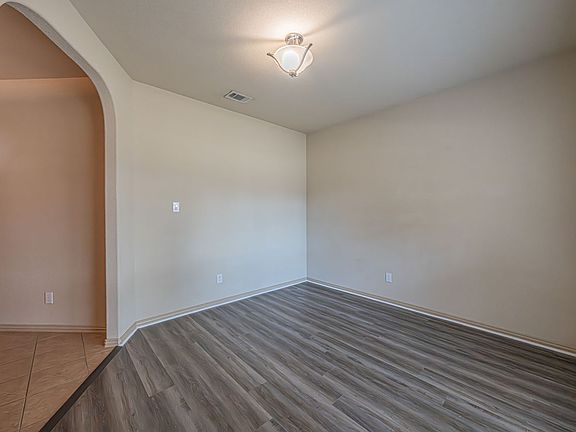 5th image of 11801 Basilwood Dr