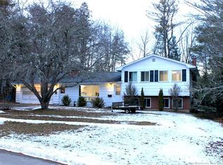 143 Kingston Ave, New Maryland, NB E3C1G6