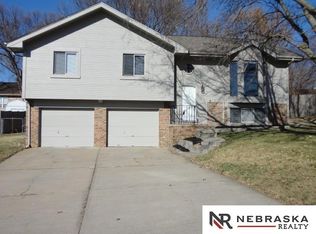3412 Henery Rd, Bellevue, NE 68123