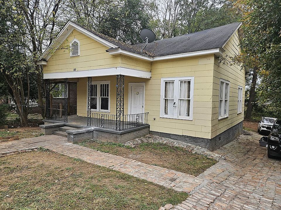 2nd image of 818 S McDuffie St