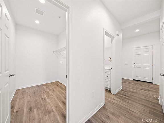 5th image of 28303 Blackjack Dr