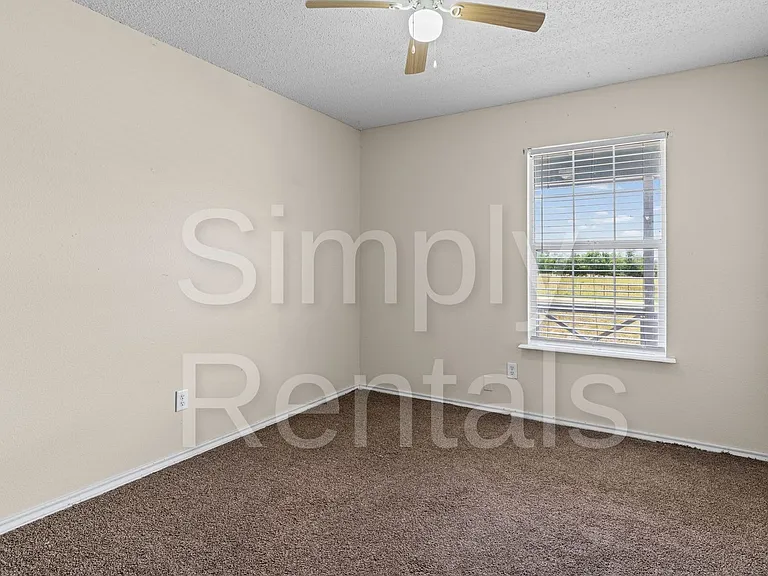 479 Mills Way — Photo 12