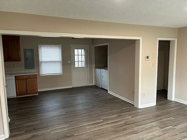 3 bed, 1200 sqft, $1,500 — Photo 4
