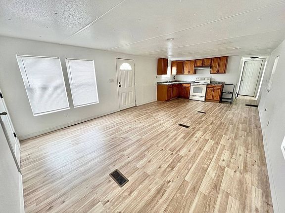 5th image of 3000 Us Highway 17/92 W Lot 49
