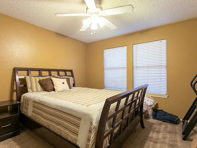 9005 Glen Falls Ln — Photo 12