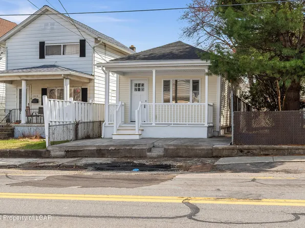 1220 Main St, Pittston, PA 18641