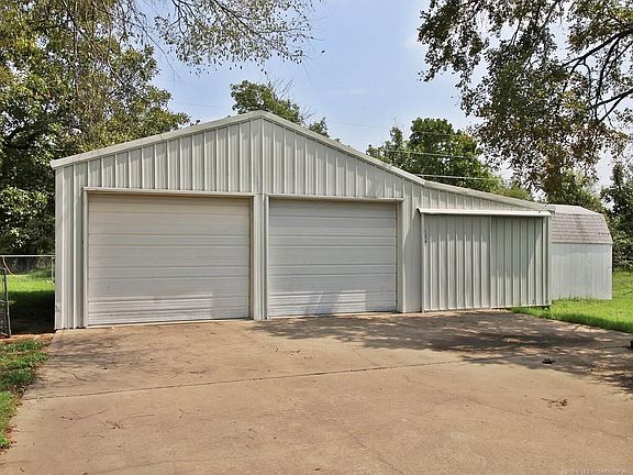 2nd image of 70206 S 336th Ct