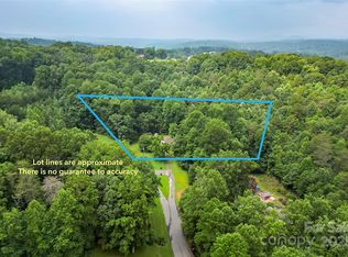 5526 Harris Farm Rd, Hickory, NC 28602