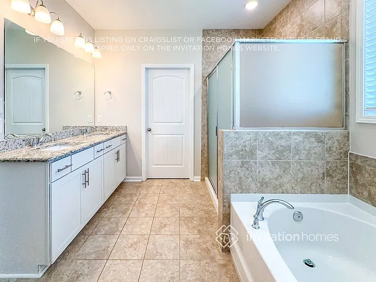 8026 Forest Hills Dr — Photo 9