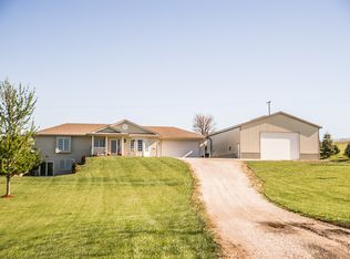 25752 Grace Cir, Glenwood, IA 51534