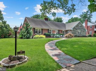 102 Saint Davids Rd, Cherry Hill, NJ 08002