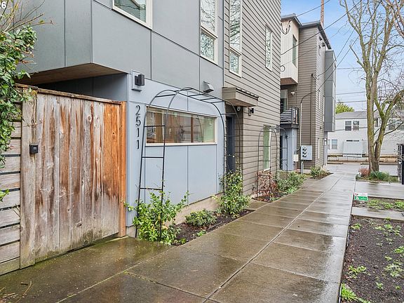 2nd image of 2511 SE 29th Ave