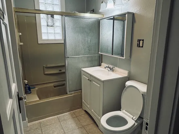 7110 Wicker Ave, Hammond, IN 46323